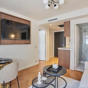Centre De By Prestige Apartment